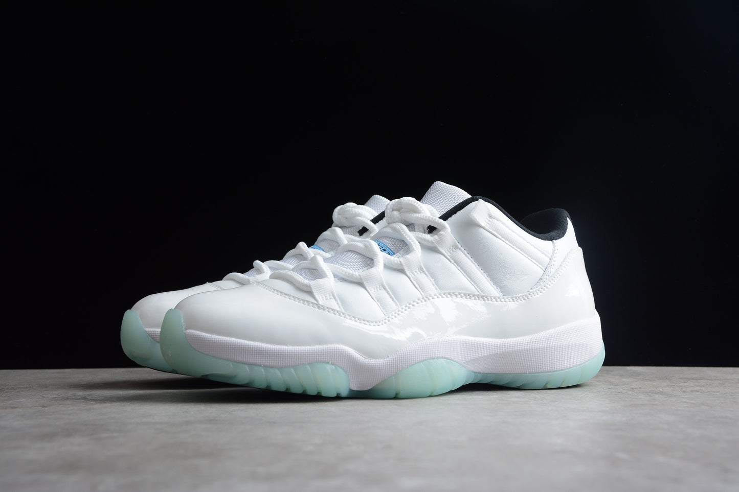 Air Jordan  11 Low "Legend Blue"