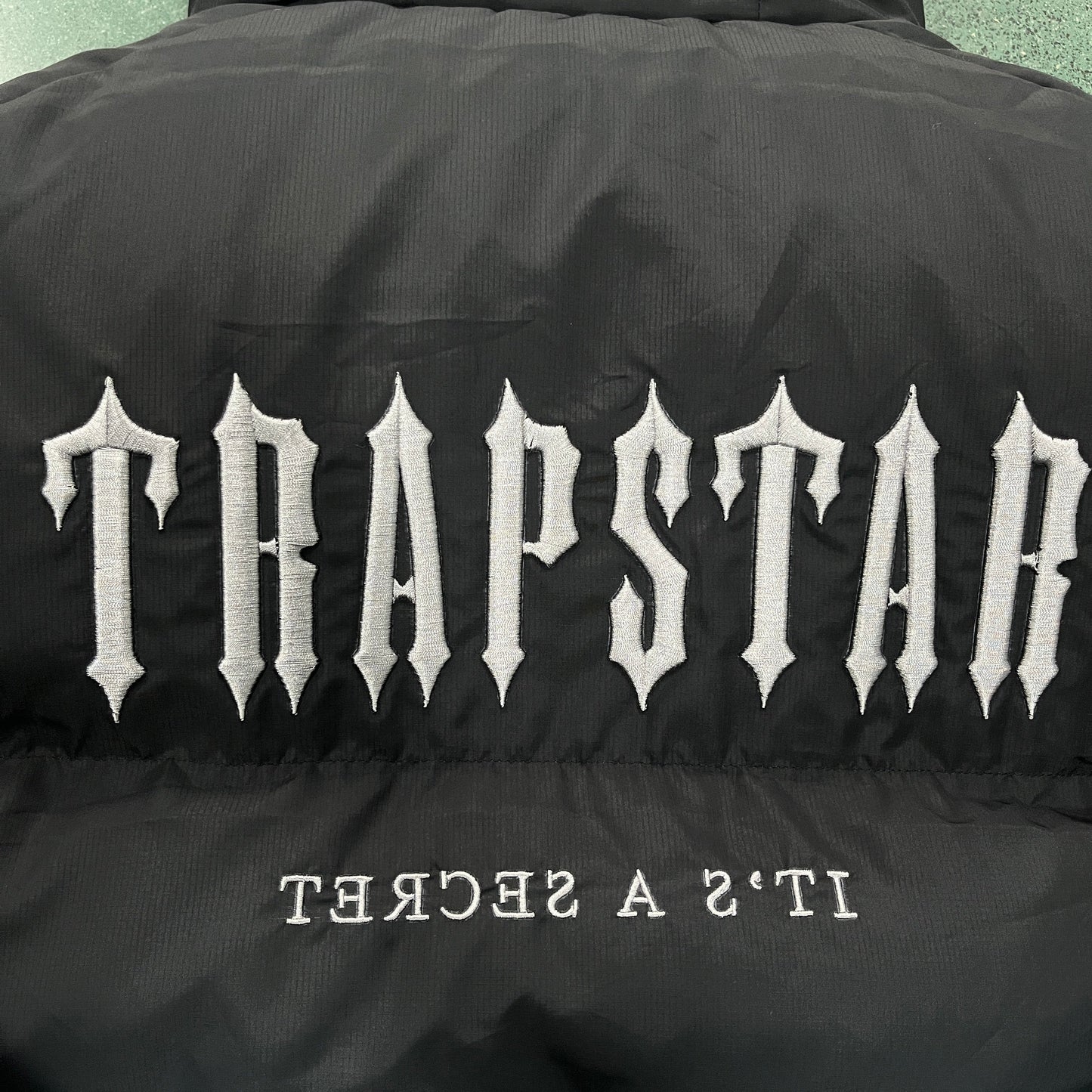 Trapstar Puffer Jacket Decoded Hooded Black-Gradient