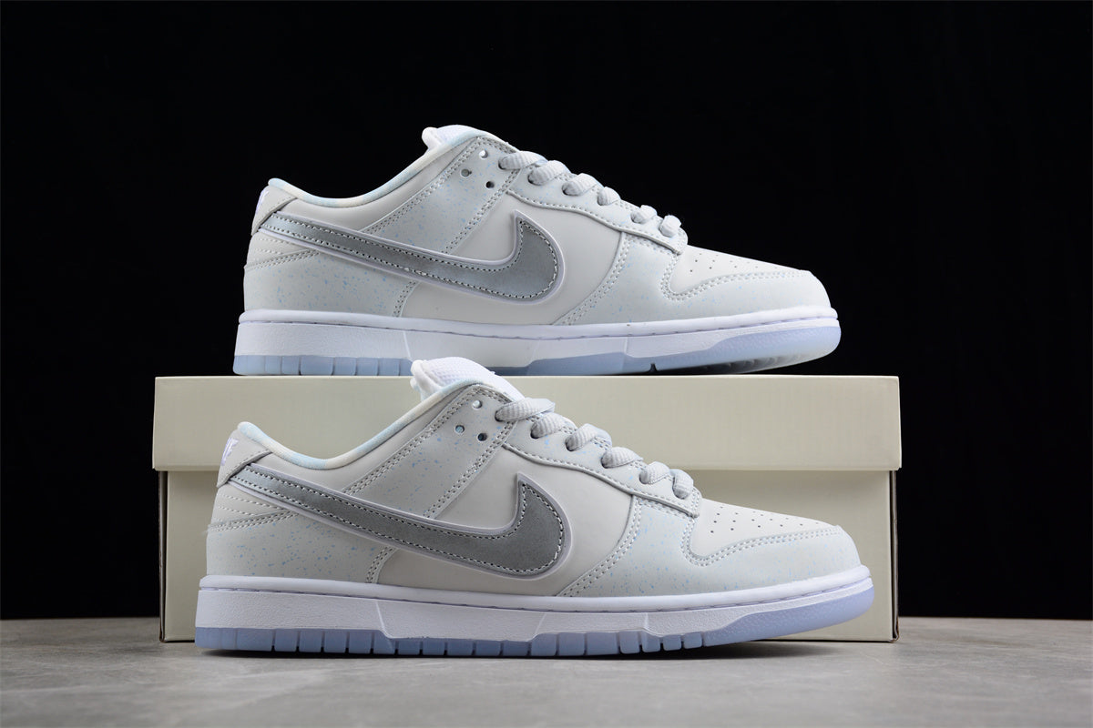 Nike SB Dunk Low White Lobster