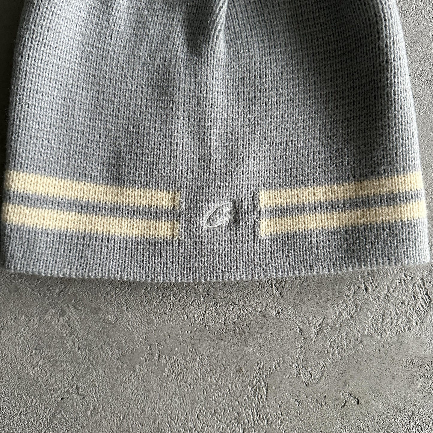 Corteiz Knit Stripe Beanie -Gray