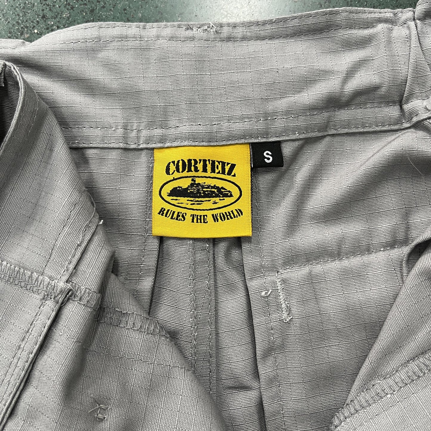 Corteiz Alcatraz Cargo Shorts v1:1