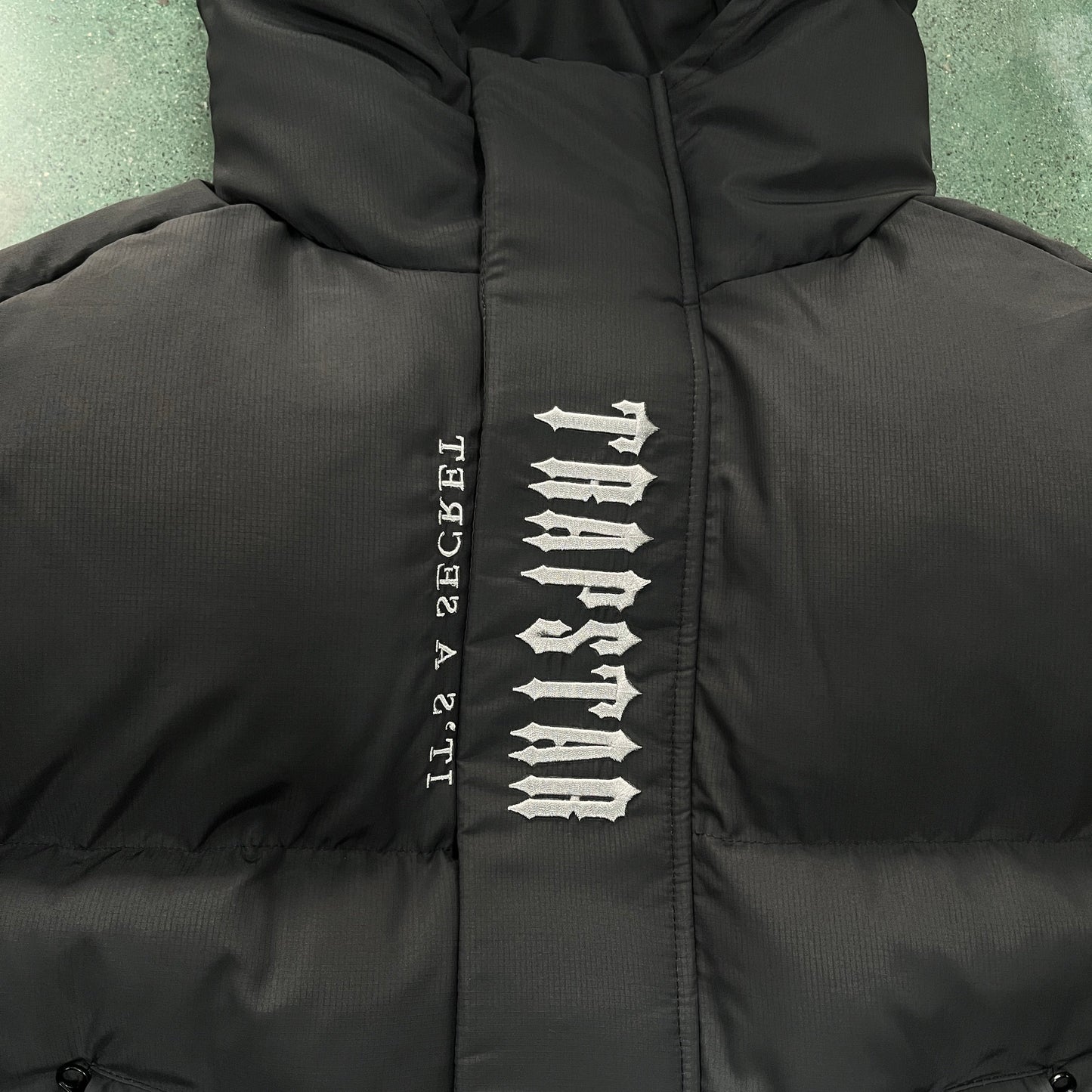 Trapstar Puffer Jacket Decoded Hooded Black-Gradient