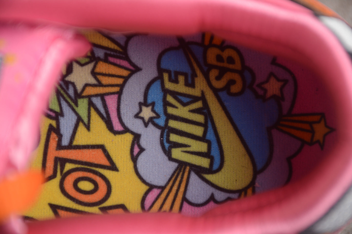 The Powerpuff Girls x Nike SB Dunk Low