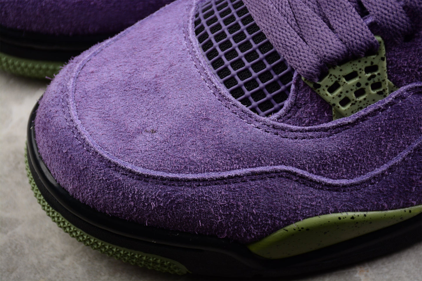 Air Jordan 4 Canyon Purple