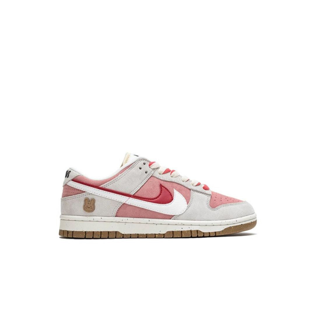 Nike Dunk Low SE 85 Rabbit Biscuit