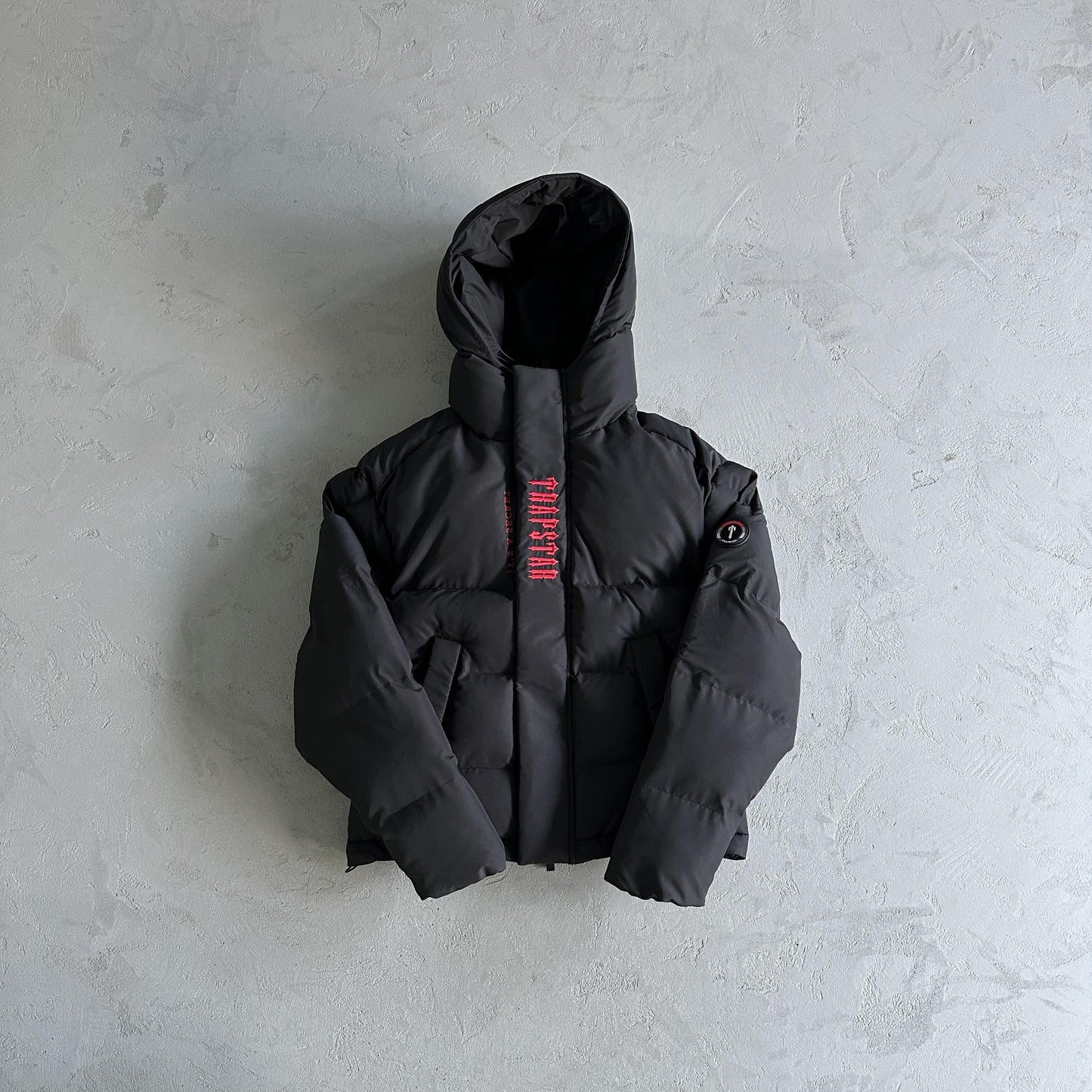 Trapstar Decoded Hooded Puffer Jacket 2.0 Black / Infrared