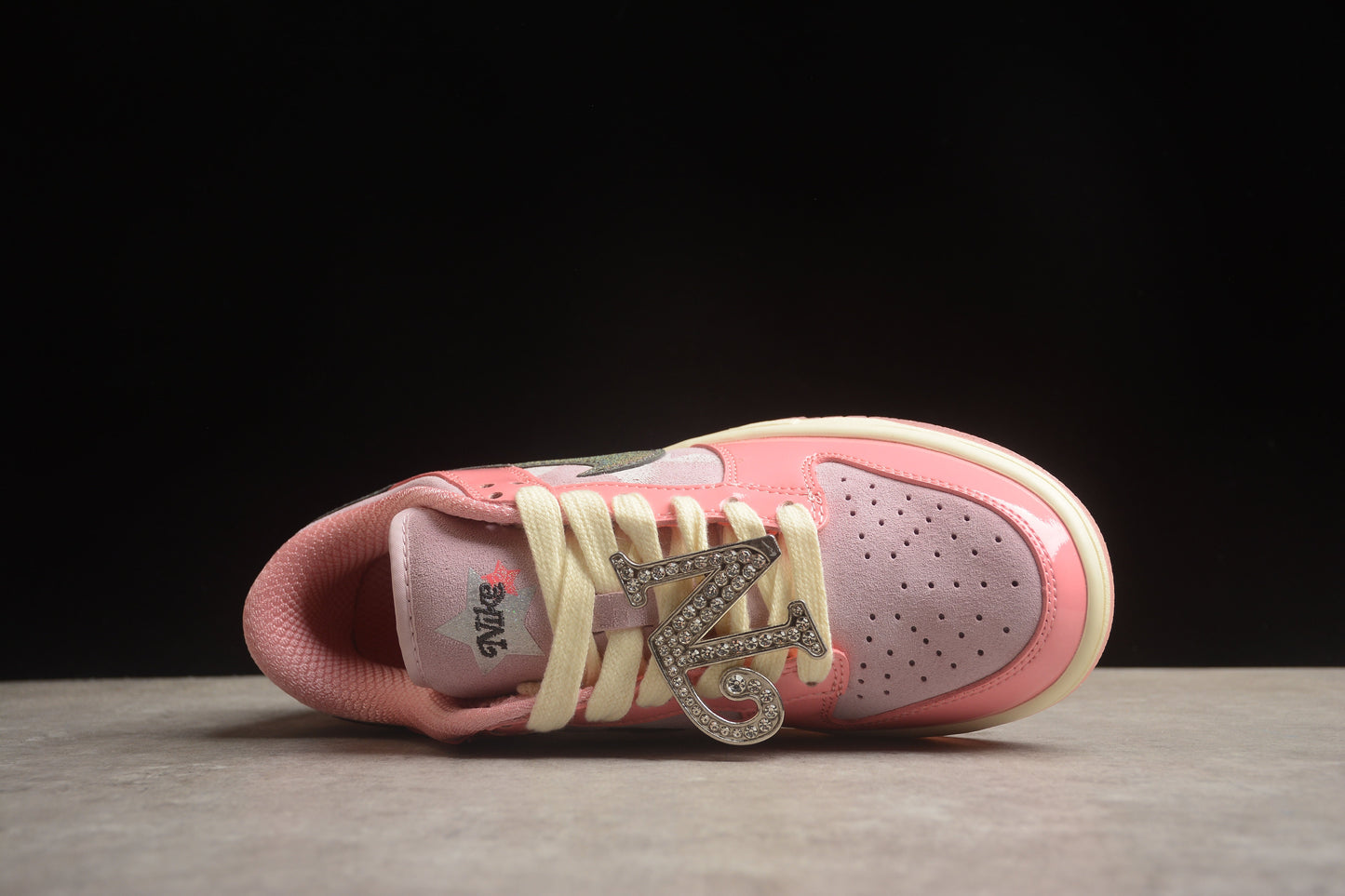 Nike Dunk Low LX Barbie