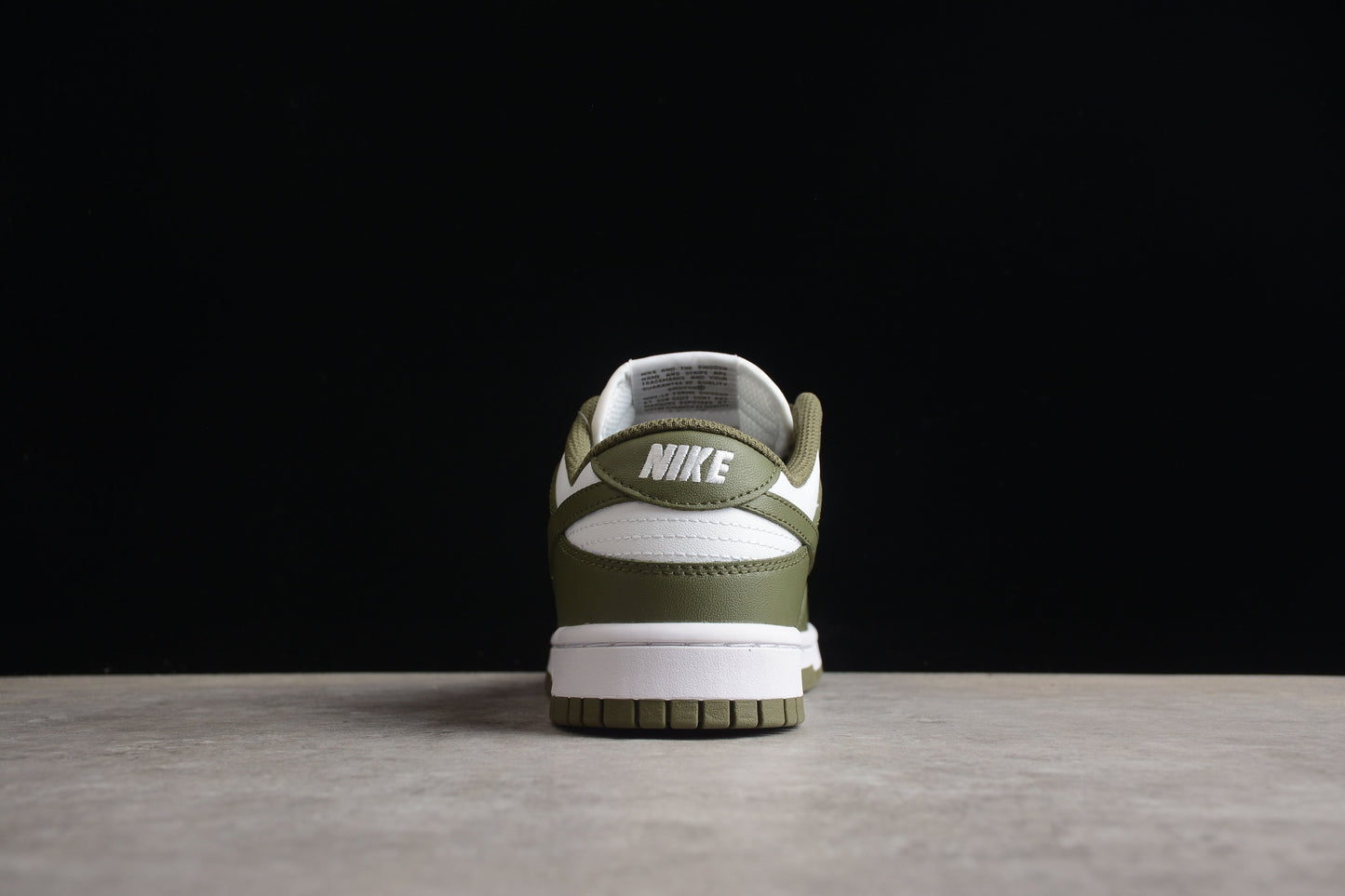 Nike Dunk Low Medium Olive